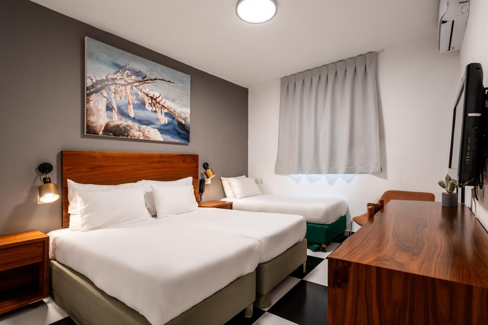 Jacob Tiberias Hotel Bagian luar foto