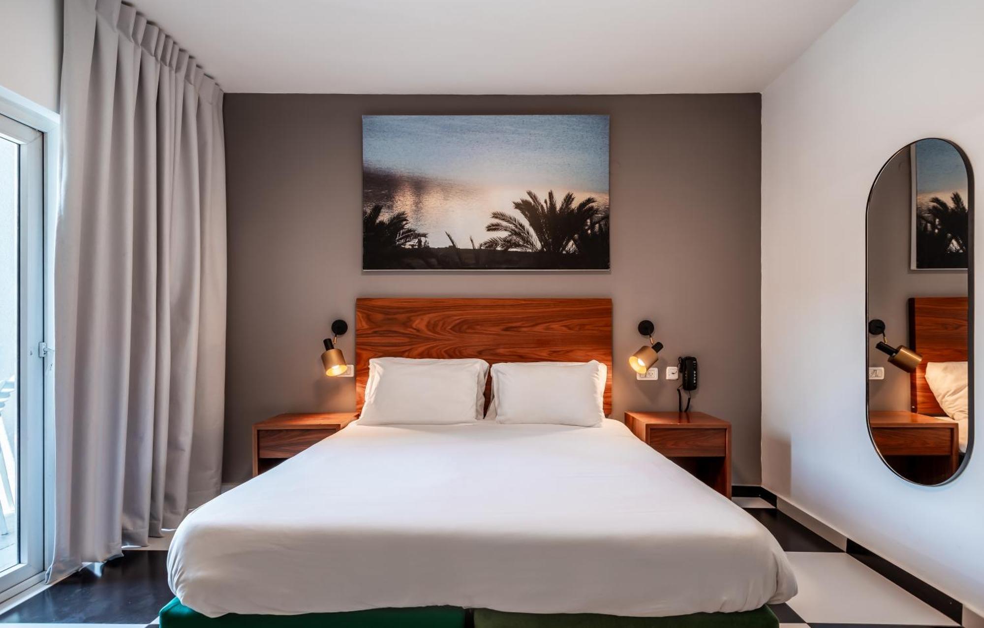 Jacob Tiberias Hotel Bagian luar foto