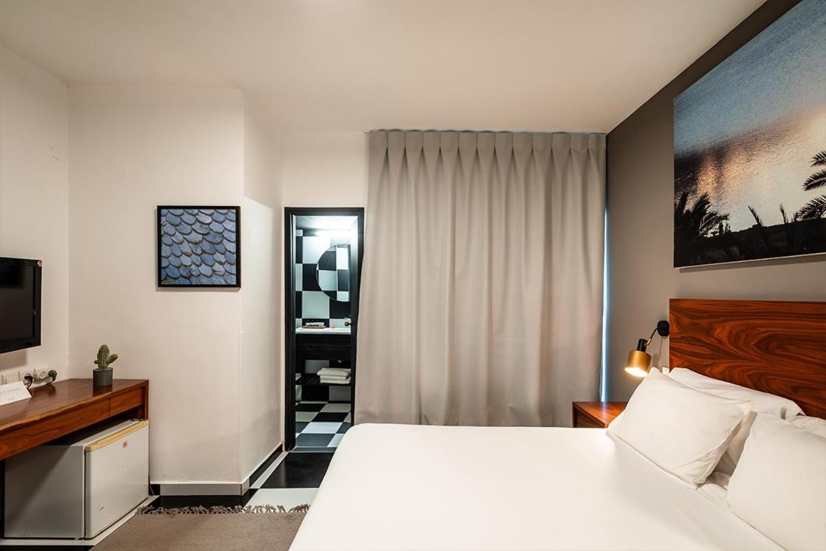 Jacob Tiberias Hotel Bagian luar foto